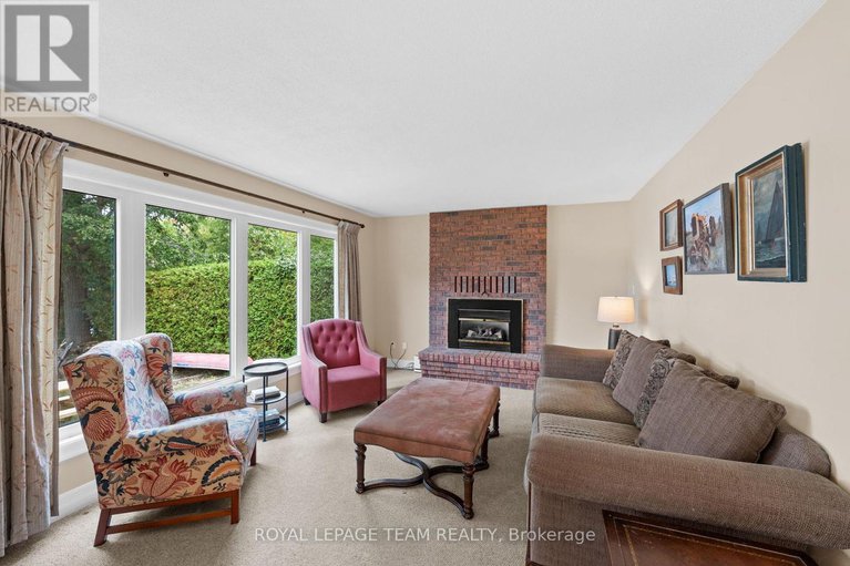 28908182/1119-firefly-lane/manotick-south-to-roger-stevens/ottawa/ontario/K4M0T6_21