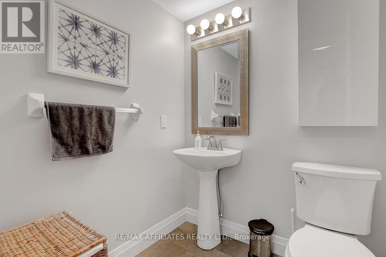 28483640/31-spur-avenue/bridlewood/ottawa/ontario/K2M2R9_25