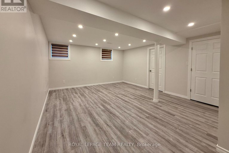 29057965/709-megrez-way-e/half-moon-bay/ottawa/ontario/K2J6S9_14