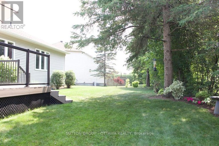 28715865/18-sirocco-crescent/stittsville-north/ottawa/ontario/K2S1Z7_33