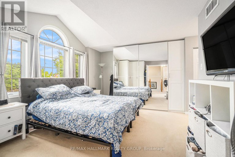 28497394/18-golders-green-lane/longfields/ottawa/ontario/K2J5C1_17