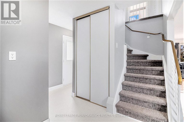 29119259/6349-st-louis-drive/hiawatha-parkconvent-glen/ottawa/ontario/K1C2X9_26