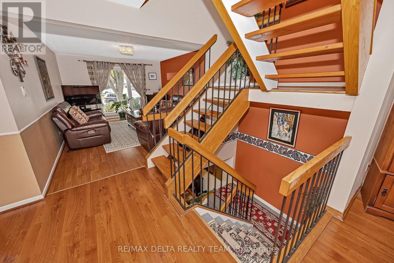 29107738/427-mockingbird-drive/chatelaine-village/ottawa/ontario/K1E2A8_29