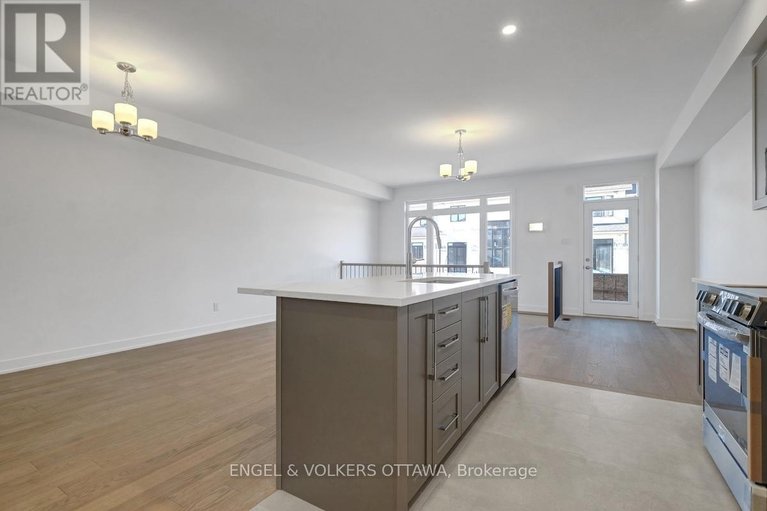 28958687/95-san-felice-circle/emerald-meadowstrailwest/ottawa/ontario/K2S2R9_21