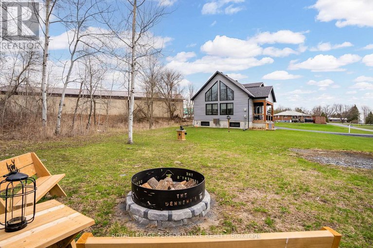 28367279/4923-juliette-street/south-glengarry-charlottenburgh-twp/south-glengarry/ontario/K0C1S0_43