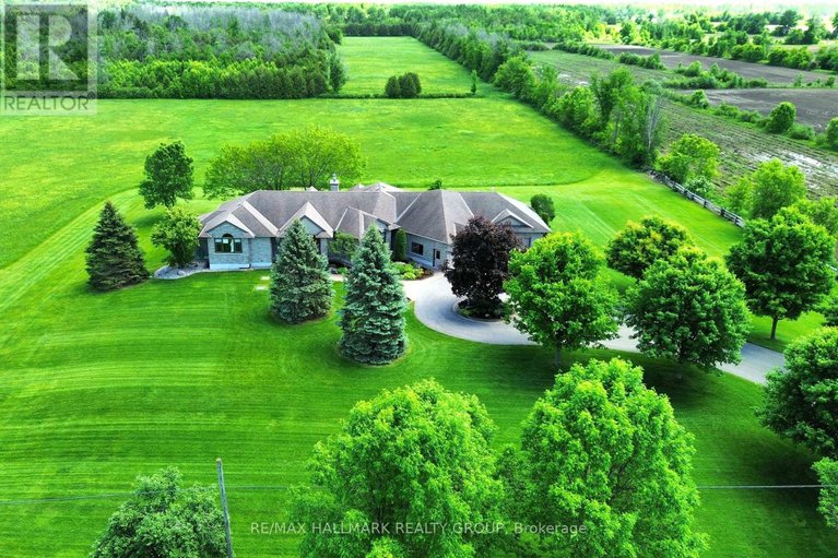 28343367/6980-mansfield-road/btwn-franktown-rd-fallowfield-rd/ottawa/ontario/K2S1B8_2