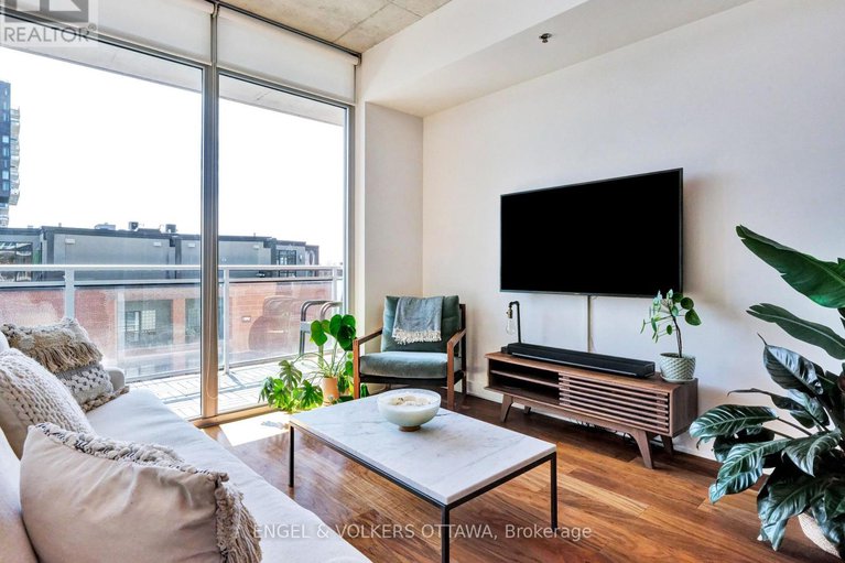 28414766/516-360-mcleod-street/ottawa-centre/ottawa/ontario/K2P1A9_6