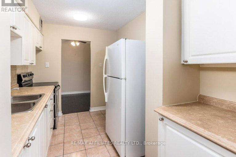 29148629/709-2400-virginia-drive/urbandale-acres/ottawa/ontario/K1H8L3_10