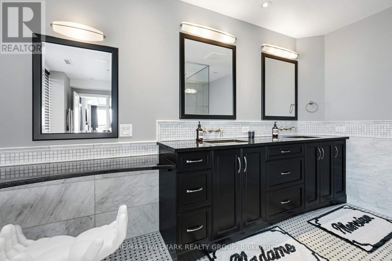 28576598/2001-108-lisgar-street/ottawa-centregolden-triangle/ottawa/ontario/K2P1E1_27