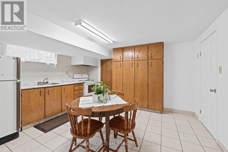 28926247/1525-valmarie-avenue/carleton-heights/ottawa/ontario/K2C1V7_29