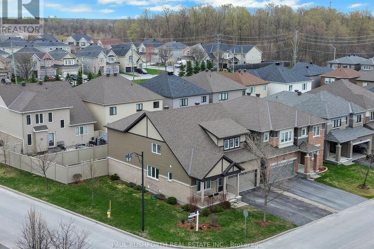 29677924/101-red-rock-lane/half-moon-bay/ottawa/ontario/K2J6H2_44