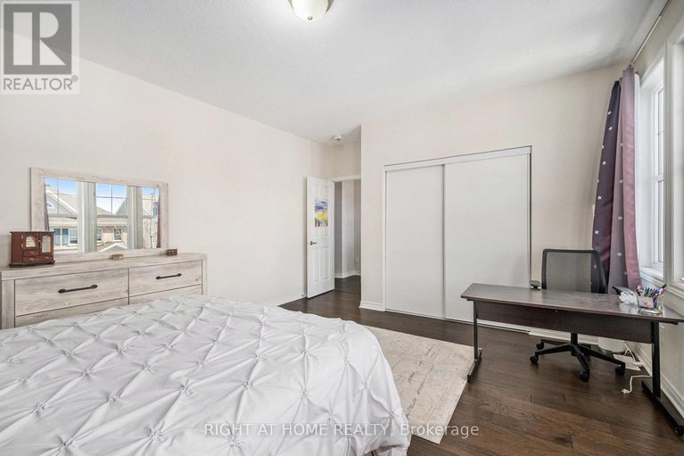28449643/186-lamprey-street/half-moon-bay/ottawa/ontario/K2J6C3_26