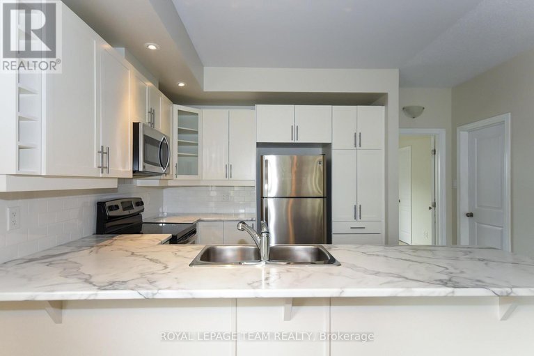 28917625/28-200-pembina-private/riverside-southgloucester-glen/ottawa/ontario/K4M0G7_7