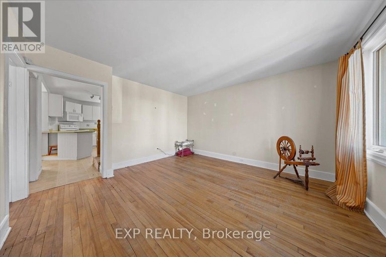28154545/146-laval-street/vanier/ottawa/ontario/K1L7Z4_5