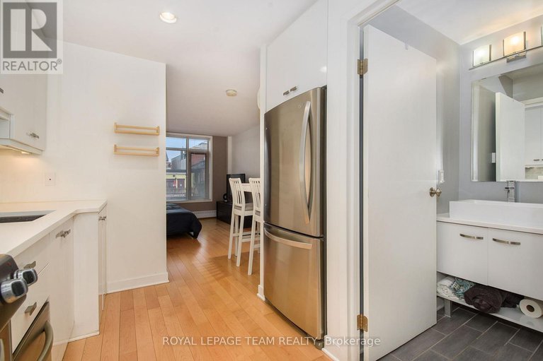 28920425/19-202-st-patrick-street/lower-townbyward-market/ottawa/ontario/K1N5K3_6