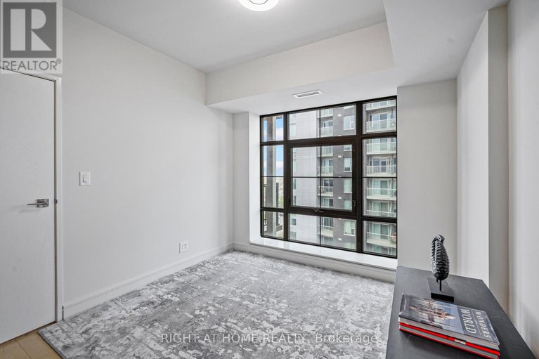 28511059/911-555-anand-private/riverside-park-south/ottawa/ontario/K1V2R7_26