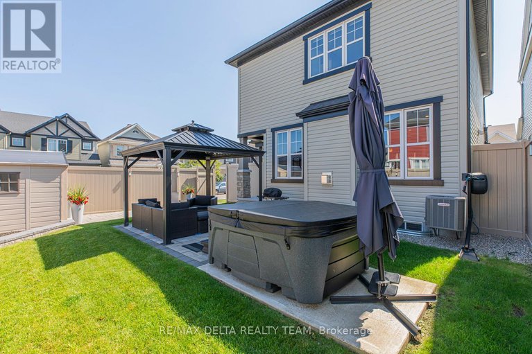 29678418/751-devario-crescent/half-moon-bay/ottawa/ontario/K2J6H3_39