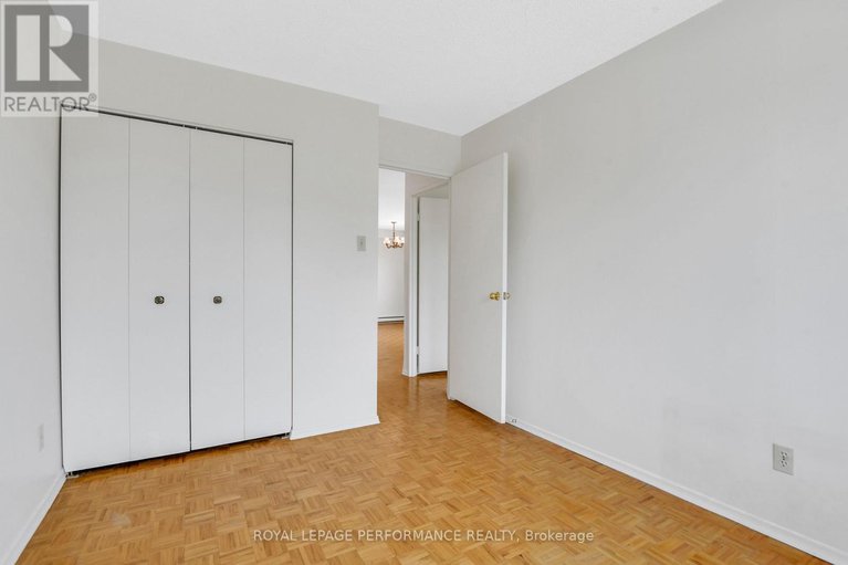 28548076/202-158-b-mcarthur-avenue/vanier/ottawa/ontario/K1L8C9_23
