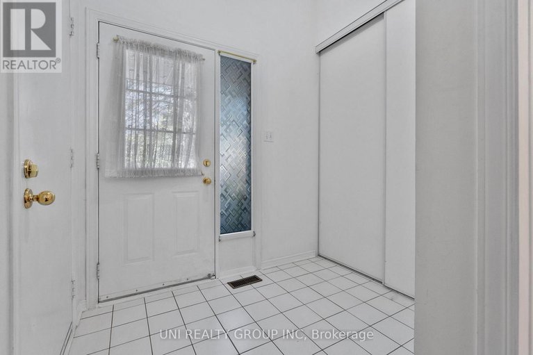 28876719/6134-red-willow-drive/chapel-hill/ottawa/ontario/K1C7J8_4