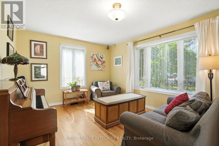28965143/841-merivale-road/carlington/ottawa/ontario/K1Z5Z7_5