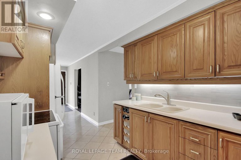 28933677/96-prince-albert-street/overbrookcastle-heights/ottawa/ontario/K1K2A1_13