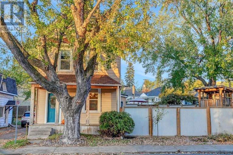 28972177/177-marier-avenue/vanier/ottawa/ontario/K1L5R8_1