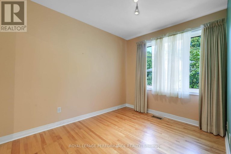 28864113/773-fairdale-avenue/elmvale-acres/ottawa/ontario/K1G1X6_16