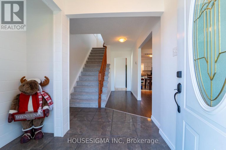 29046719/1767-bonaventure-terrace/convent-glen-south/ottawa/ontario/K1C1W6_5