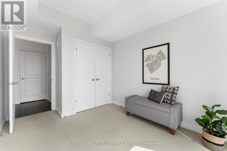 29635683/1504-238-besserer-street/sandy-hill/ottawa/ontario/K1N6B1_28