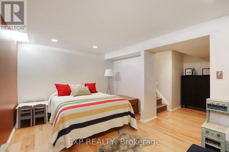 29406077/39-barra-avenue/glencairnhazeldean/ottawa/ontario/K2L2R9_27