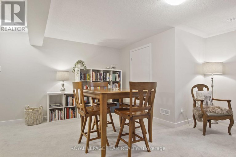 28291753/506-oldenburg-avenue/btwn-franktown-rd-fallowfield-rd/ottawa/ontario/K0A2Z0_47