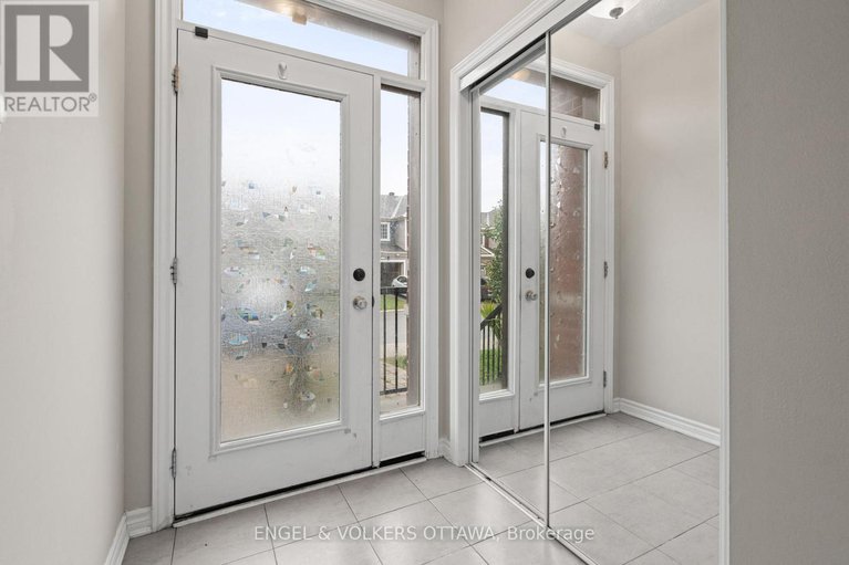 29138541/2248-watercolours-way/half-moon-bay/ottawa/ontario/K2J6R2_4