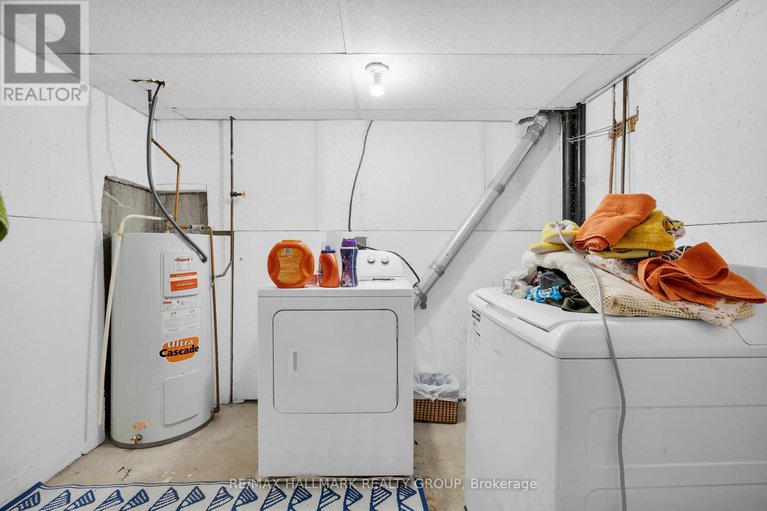 29126204/10-black-forest-lane/arbeatha-park/ottawa/ontario/K2H5C8_39