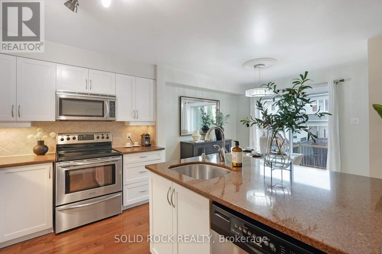 29056946/9-stoneleigh-street/strandherd/ottawa/ontario/K2G7A2_10