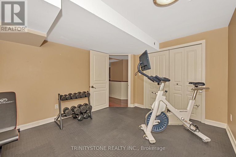 28638172/32-kyle-avenue/stittsville-central/ottawa/ontario/K2S1G9_41