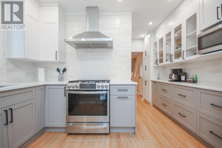 28220496/239-york-street/lower-town/ottawa/ontario/K1N5T9_22