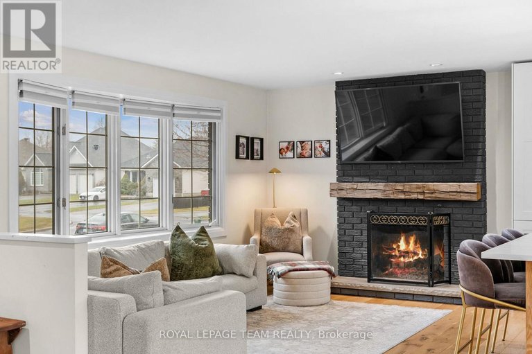 29651251/185-lacroix-avenue/bilberry-creekqueenswood-heights/ottawa/ontario/K1E1K2_13