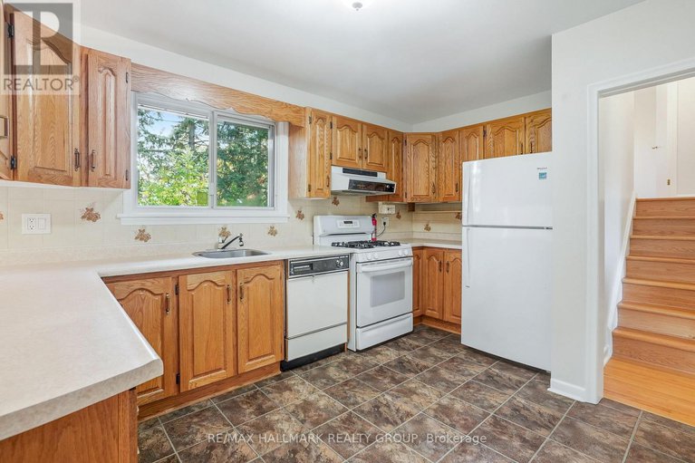 29046798/1760-laxton-crescent/bel-air-heights/ottawa/ontario/K2C2N3_12