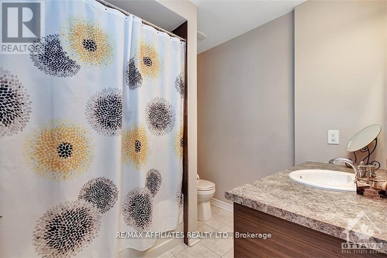 28578072/514-broadleaf-street/avalon-west/ottawa/ontario/K4A1A4_22