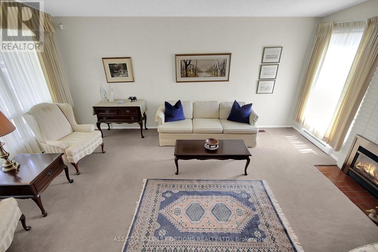 28421718/64-sullivan-avenue/meadowlandscrestview/ottawa/ontario/K2G1V2_31