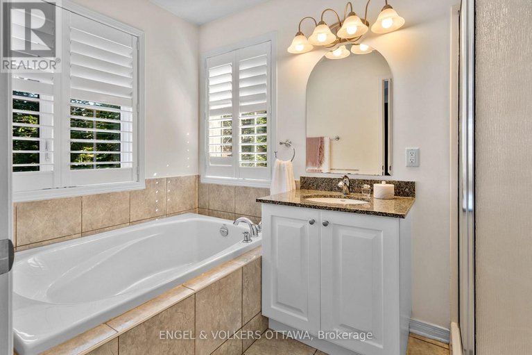 28880746/287-meilleur-private/vanier/ottawa/ontario/K1L0A2_18
