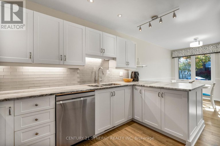 29060963/16-32-innesbrook-court/stittsville-central/ottawa/ontario/K2S1C7_5