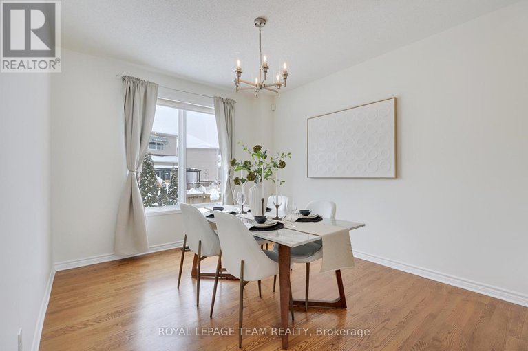 29354960/7-manorgate-place/craig-henrywoodvale/ottawa/ontario/K2G6L3_15