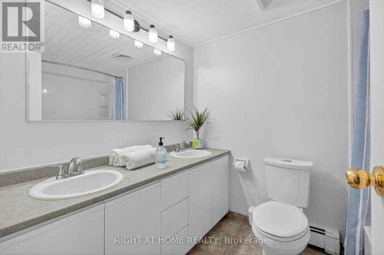 29676442/43-crispin-private/manor-park/ottawa/ontario/K1K2T7_20