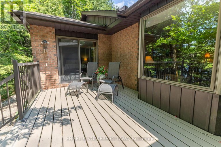 28451824/7-deerfield-drive/mcnabbraeside-twps/mcnabbraeside/ontario/K0A3L0_19