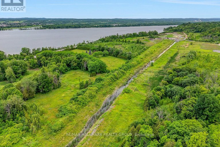 28598405/594-baie-des-castors-street/camelot/ottawa/ontario/K4A1E8_39