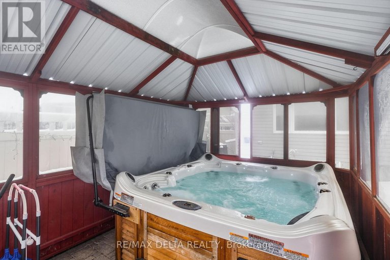 29414209/1820-landry-road/clarencerockland-twp/clarence-rockland/ontario/K0A1N0_36