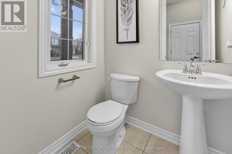 29662784/531-acceptance-place/emerald-meadowstrailwest/ottawa/ontario/K2M0K4_6