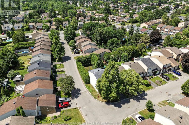 28545916/1760-lafrance-drive/queenswood-heights-south/ottawa/ontario/K1E2H2_31