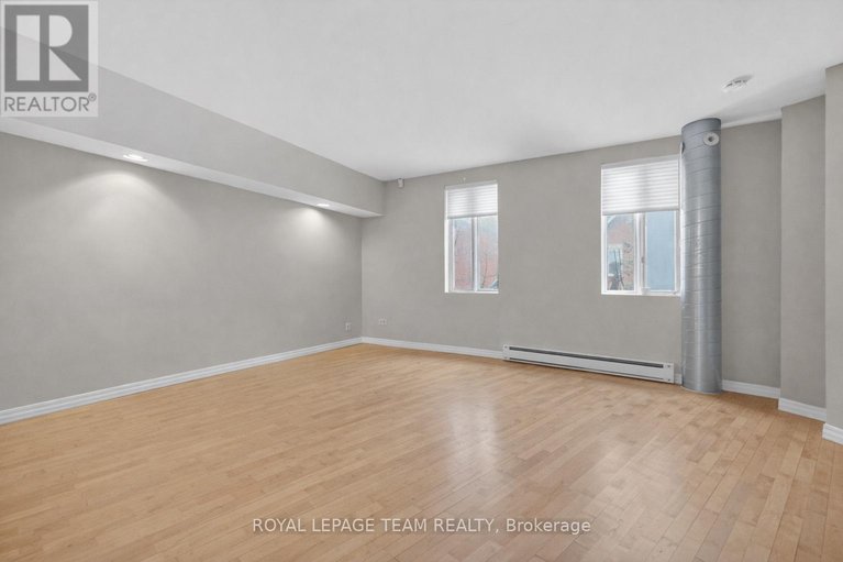 29685322/10-lewis-street/ottawa-centregolden-triangle/ottawa/ontario/K2P0S3_8